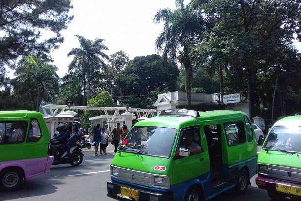 Sopir dan Pengguna Angkutan...