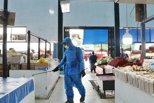 Pedagang Pasar dan Lansia...