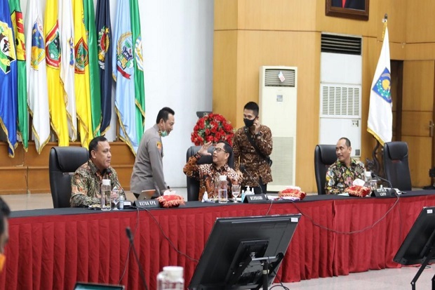 Pengguna Anggaran PBJ...