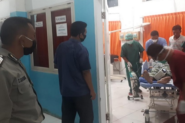 Mandi di Pelabuhan Lama...