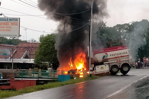 Kecelakaan Maut Tangki...