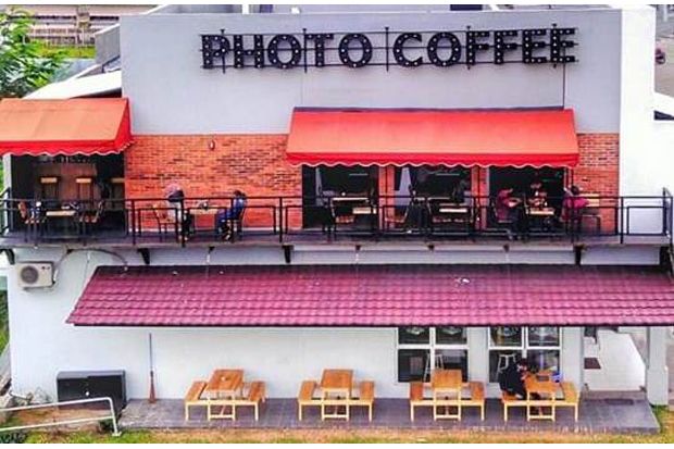 Photo Coffee, Tempat...