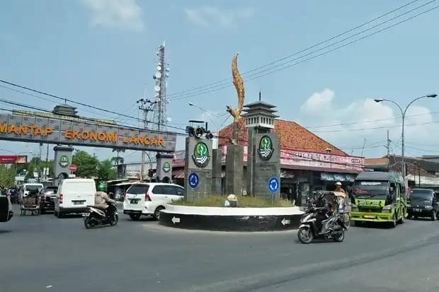 Jadi Penyebab Kemacetan,...