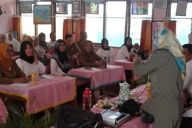 Di Purwakarta, Siswa...