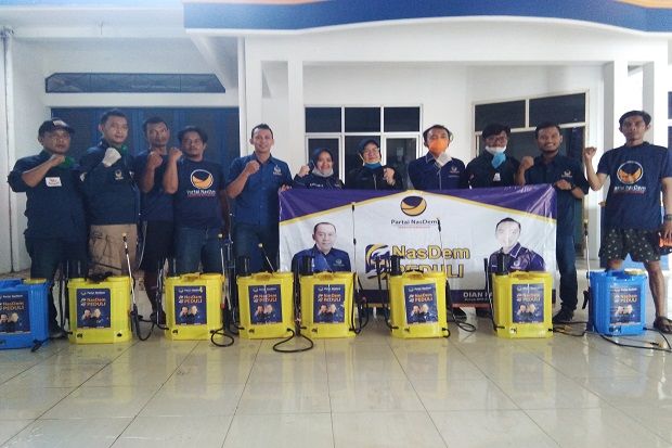 Bantu Warga Cegah Corona,...