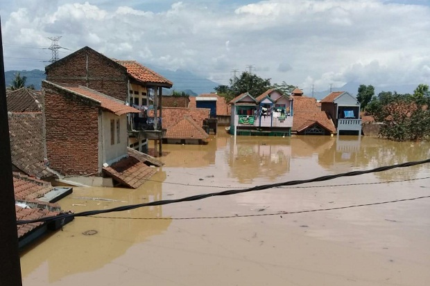 Hujan Deras sejak Sore...
