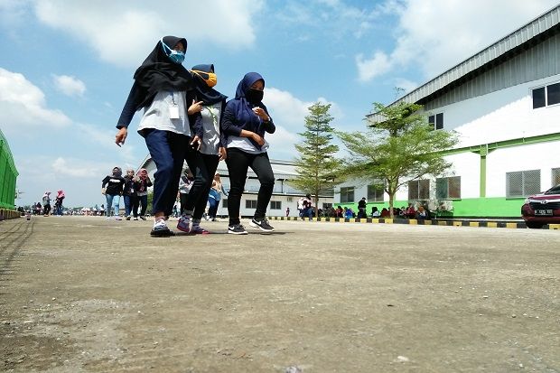 Pabrik Tutup, 2.800...