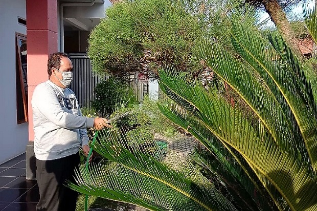 Tekan Penyebaran Corona,...