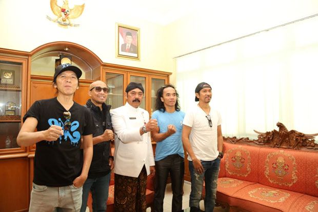 Slank Rekam Album di...
