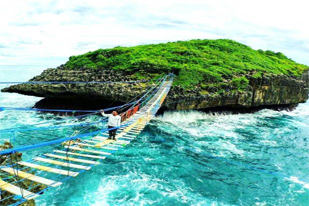 Empat Pantai di Gunungkidul...
