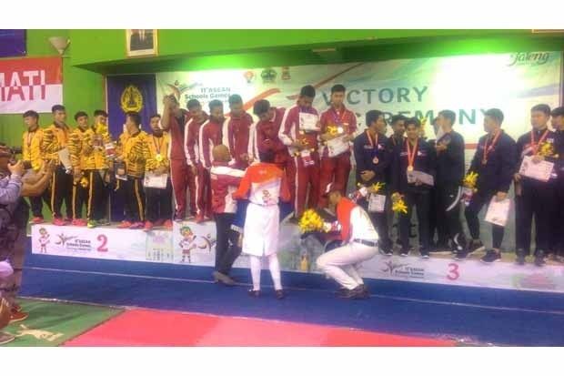 Tim Beregu Putra-Putri...