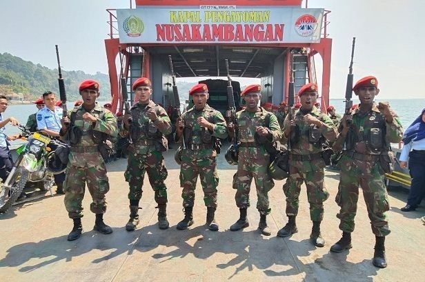 Enam Putra Asli Papua...
