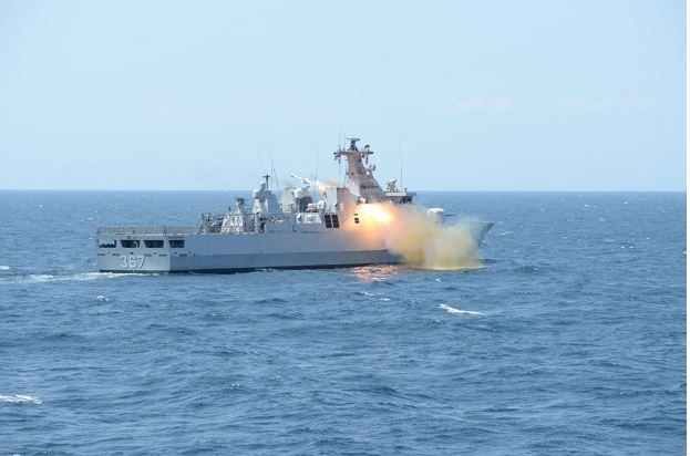 Kapal Perang TNI Luncurkan...