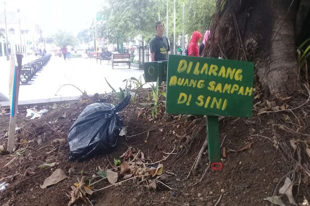 Jalur Pedestrian Selasa...