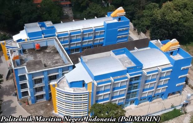 Berkiblat Isu Internasional,...