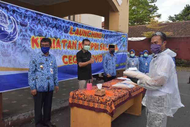 Korpri Salatiga Bagikan...