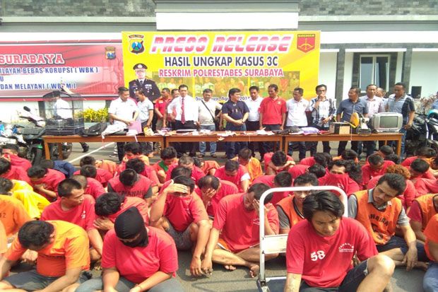 Polrestabes Surabaya...