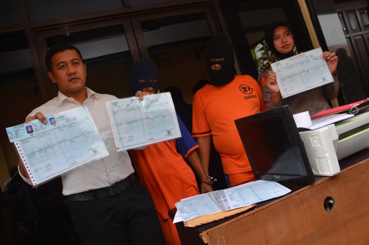 Polisi Bongkar Sindikat...