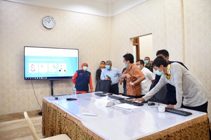 Khofifah Relakan Rumah...