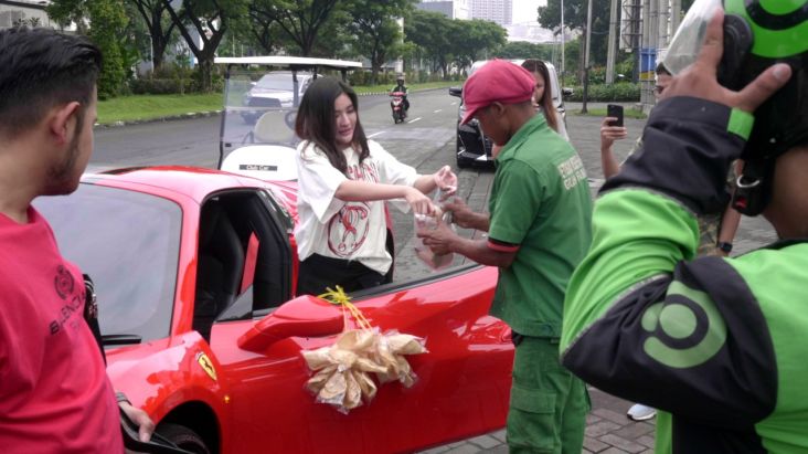 Kendarai Ferrari, Owner...