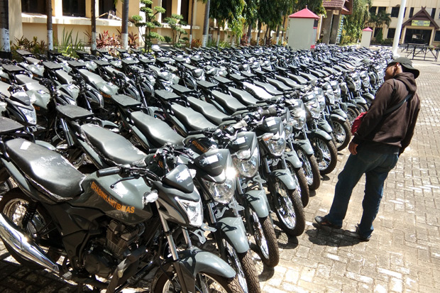Mabes Polri Kirim Ratusan...