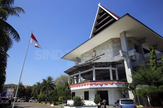 Pembangunan Perpustakaan...