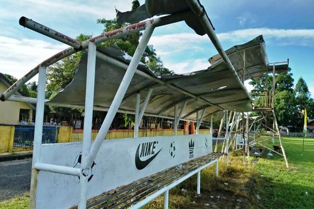 Warga Keluhkan Bench...