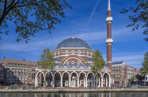 100 Masjid di Jerman-Belanda...