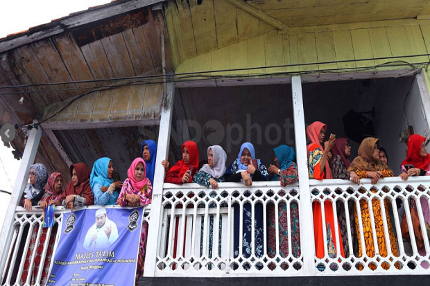 Kampung Al-Munawar,...