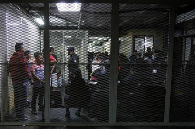 Tak Patuhi Aturan Perbatasan,...