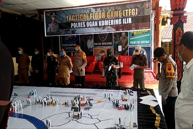 Polisi Lakukan Simulasi...