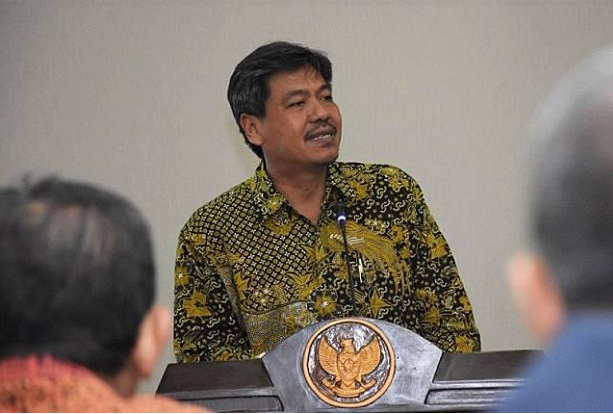 Febuari, Penjualan Mobil...