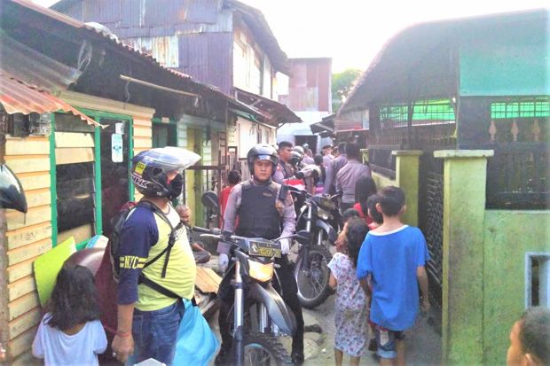 Gempur Kampung Narkoba,...