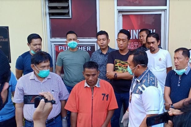 2 Temannya Mati Ditembak,...