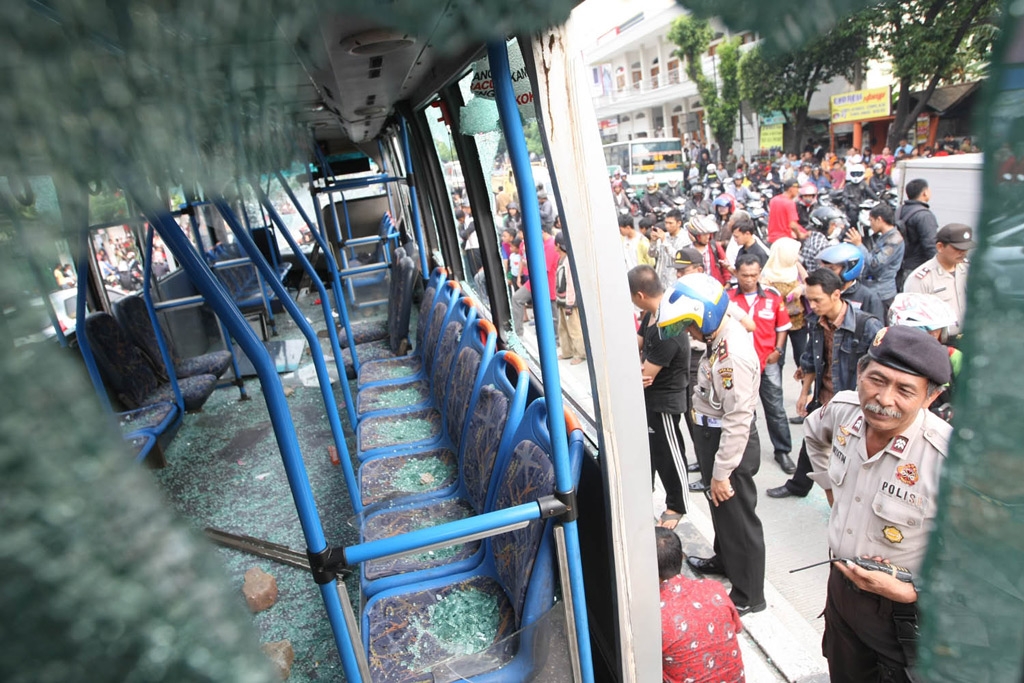 BUSWAY DIAMUK MASSA