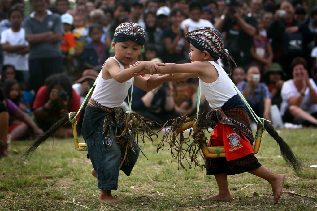 Tlatah Bocah, Hajat...