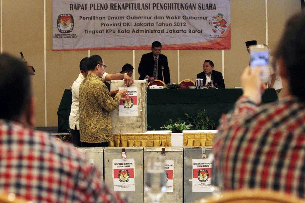 Penghitungan Suara Pilkada...