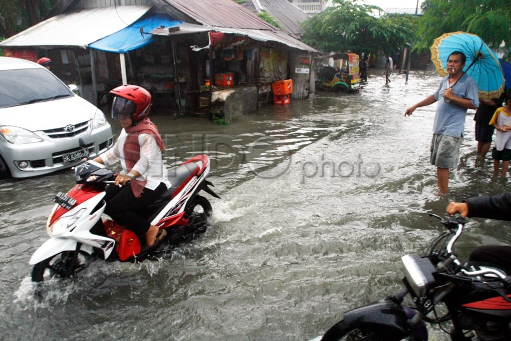 Hujan Deras Mengguyur...