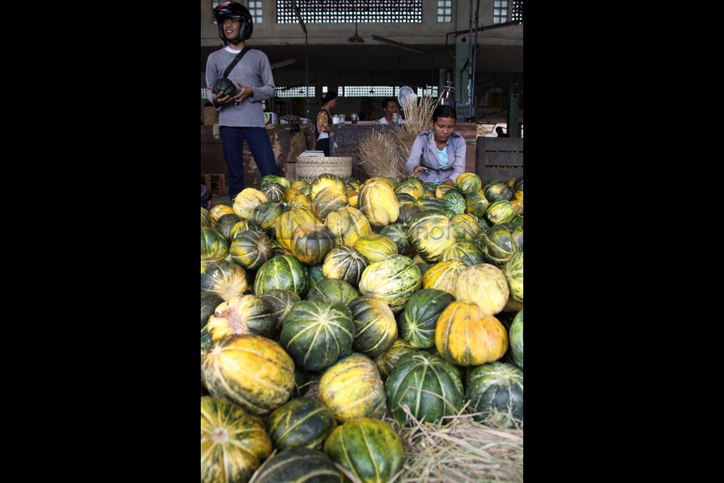 Blewah Buah di Bulan...