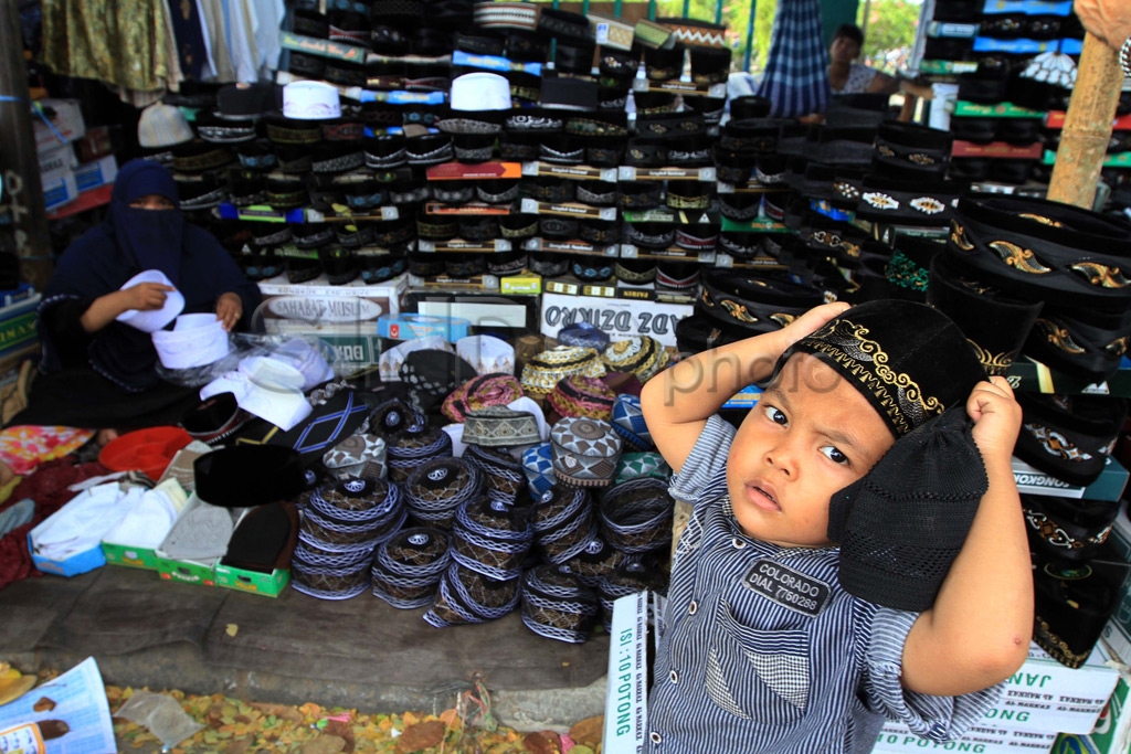 Pedagang Peci Musiman