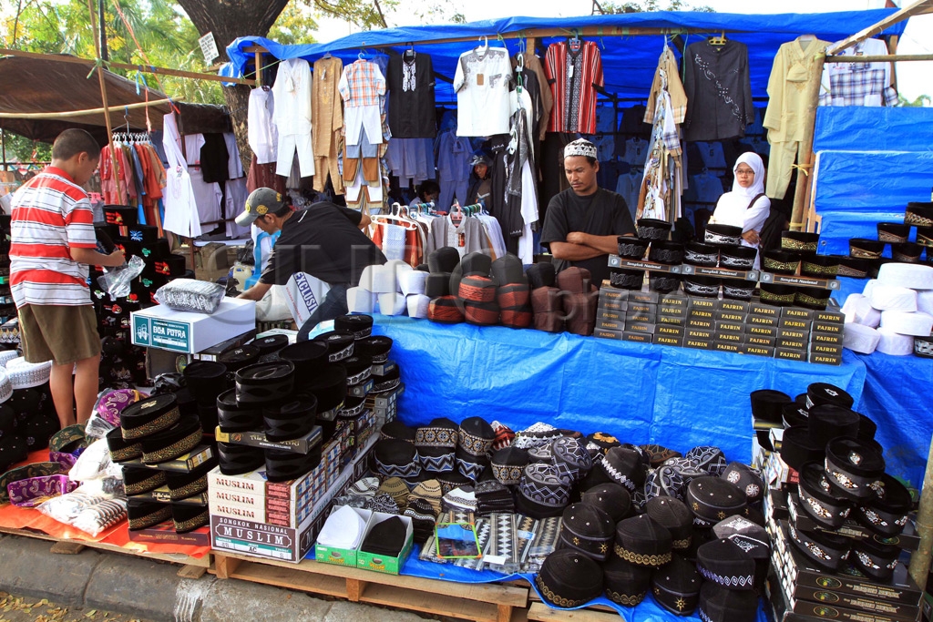 Pedagang Peci Musiman