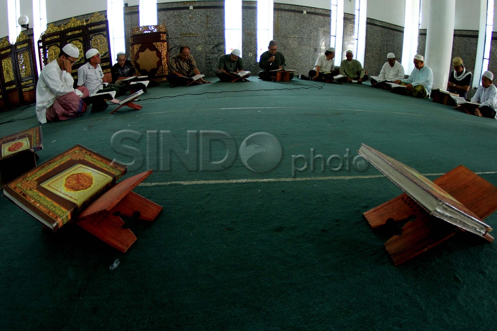 Tadarusan di Masjid...