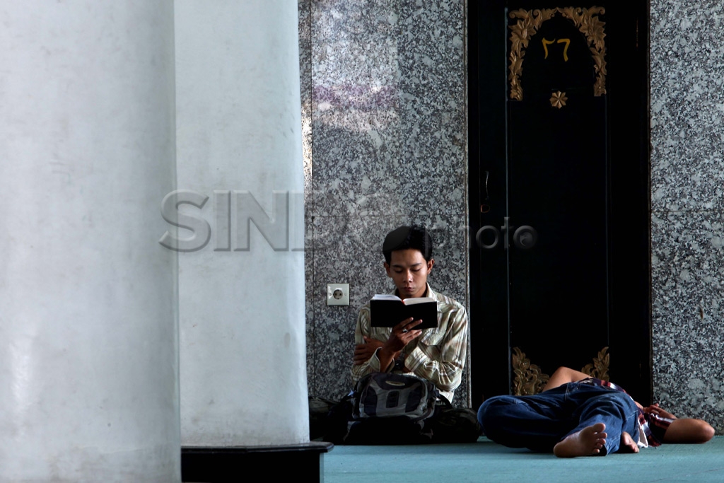 Tadarusan di Masjid...