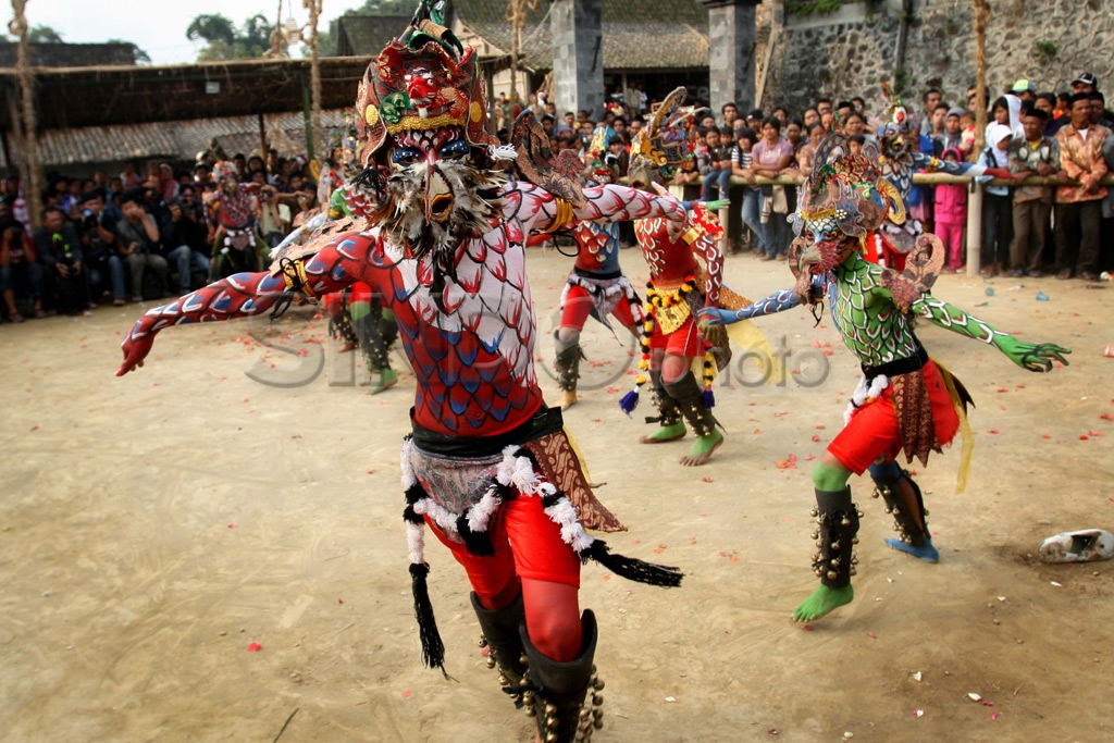 Festival Lima Gunung...