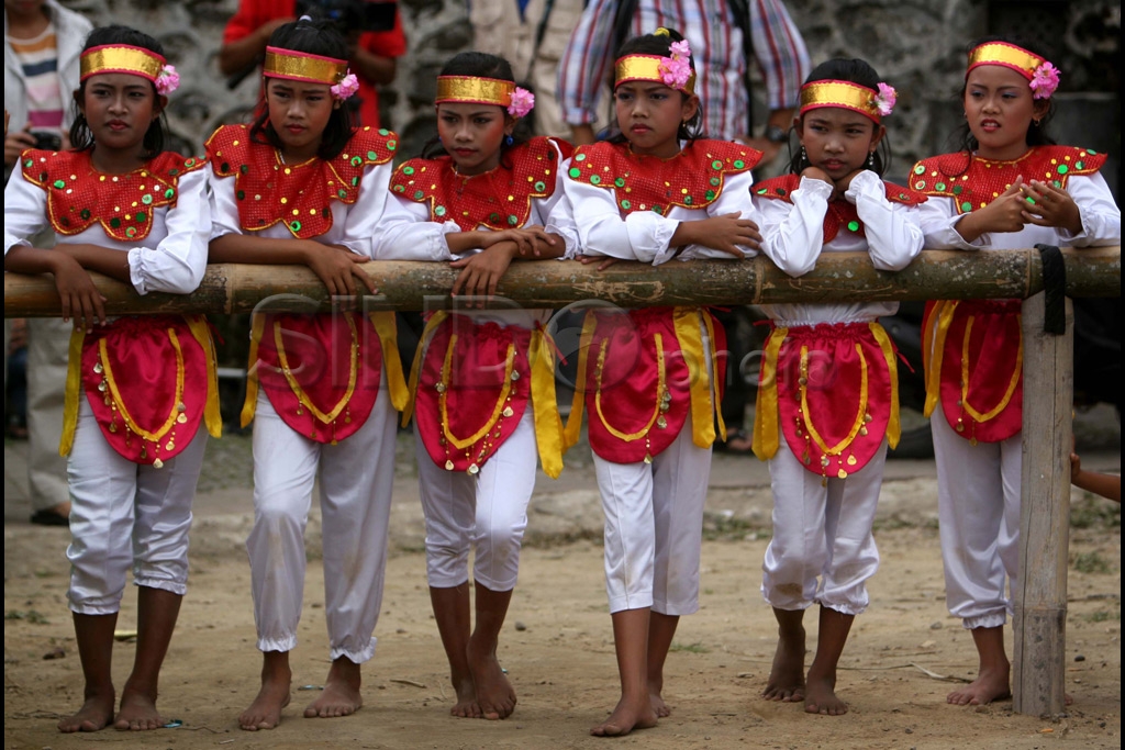 Festival Lima Gunung...