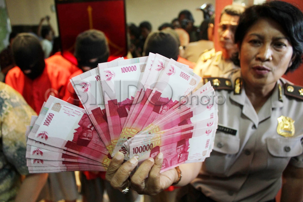 Uang Palsu Jelang Lebaran