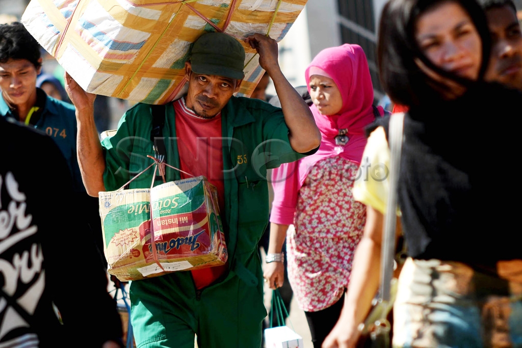 Buruh Angkut Panen