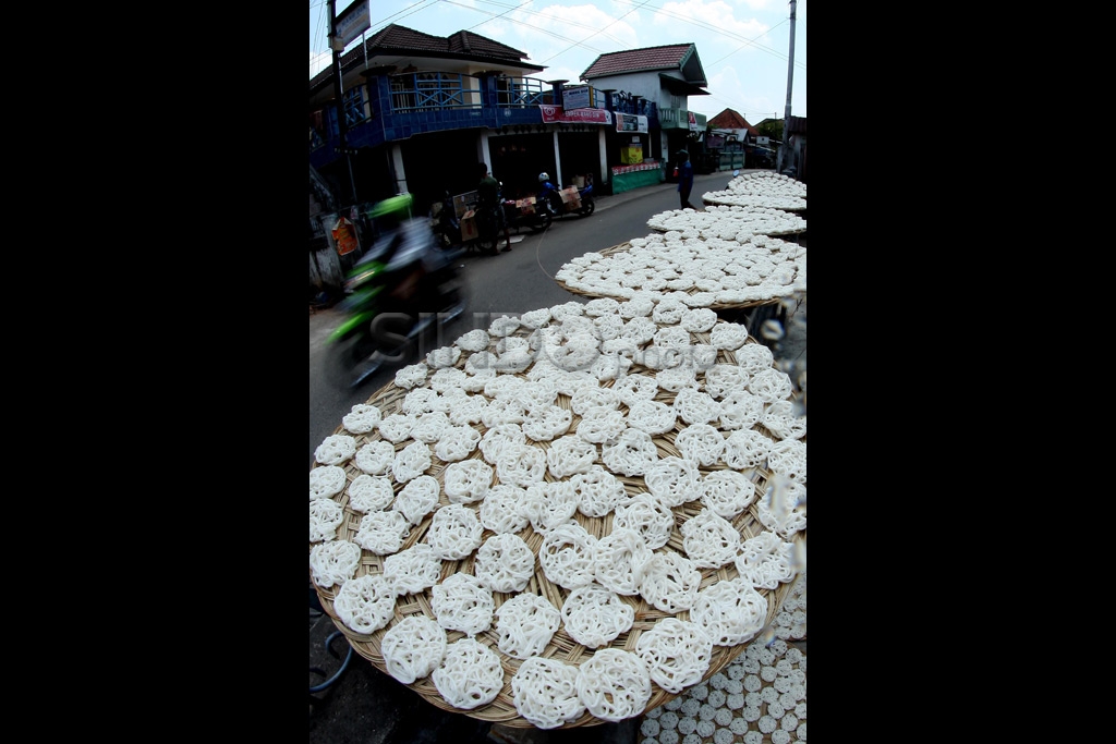 Kerupuk Keriting