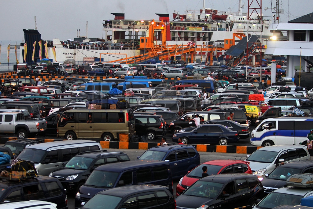 Antrian Pelabuhan Merak