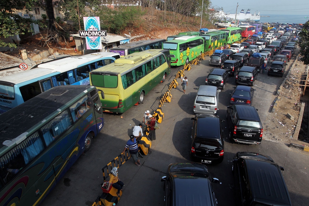 Antrian Pelabuhan Merak